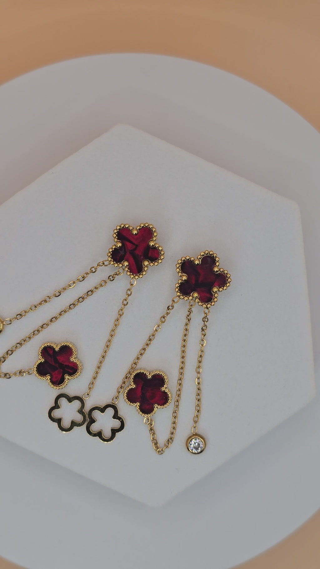 Orecchino Clover Cascade Ruby Gold ✨