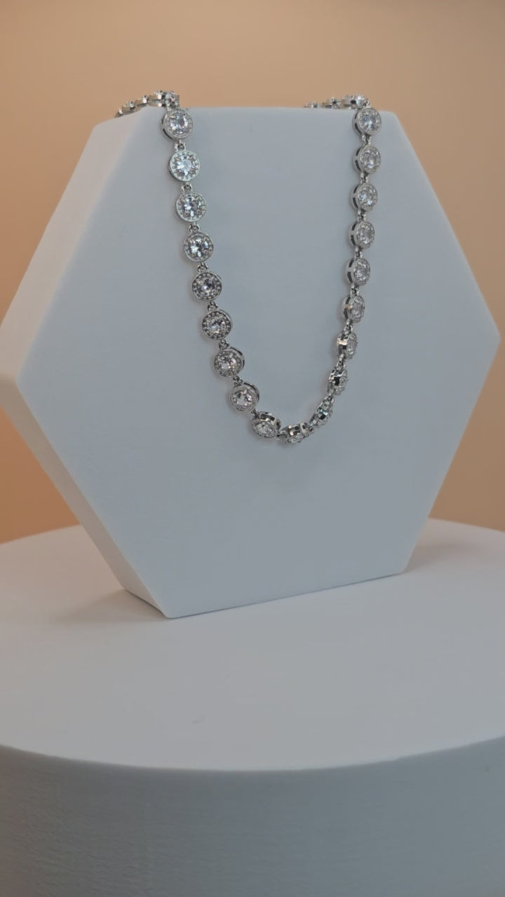 collana sorbetto di luce bianco