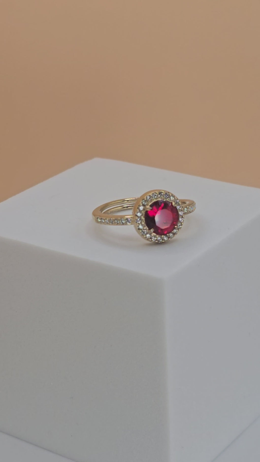 anello ninfa rosso