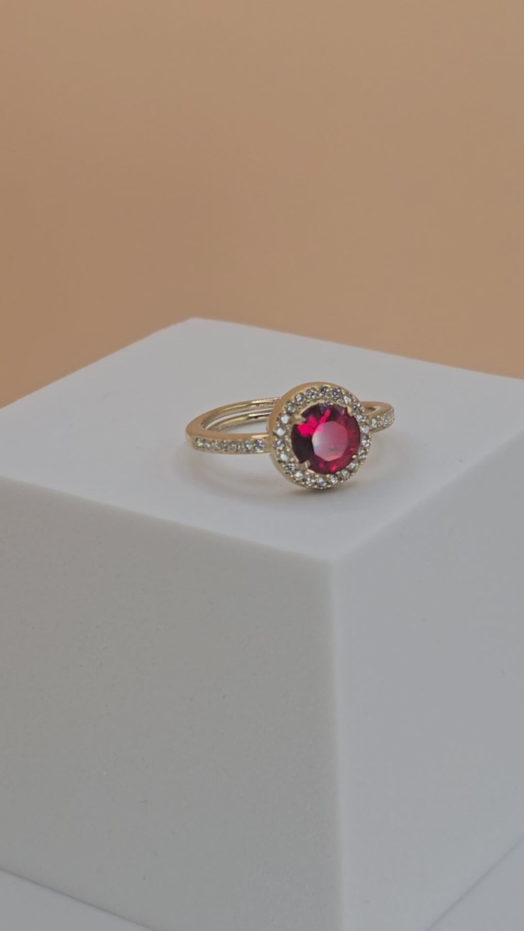 anello ninfa rosso