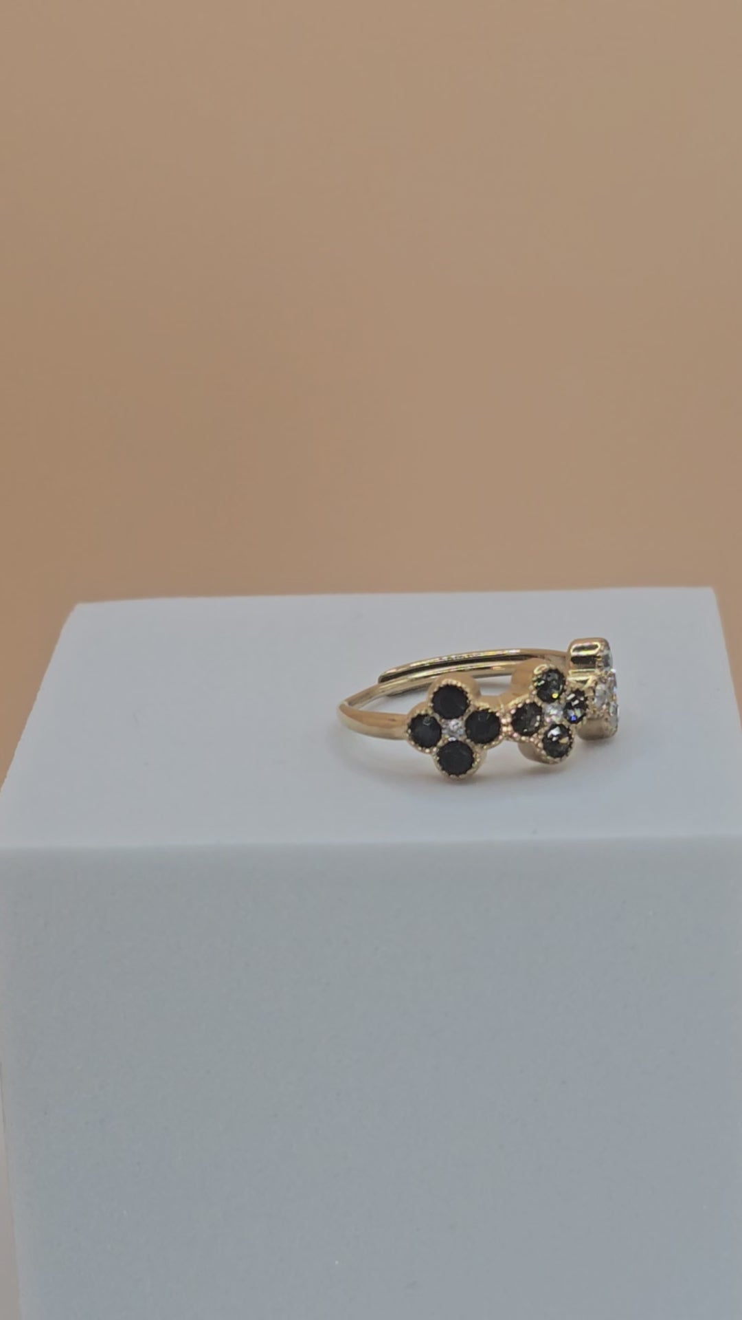 anello spring day brilantini neri