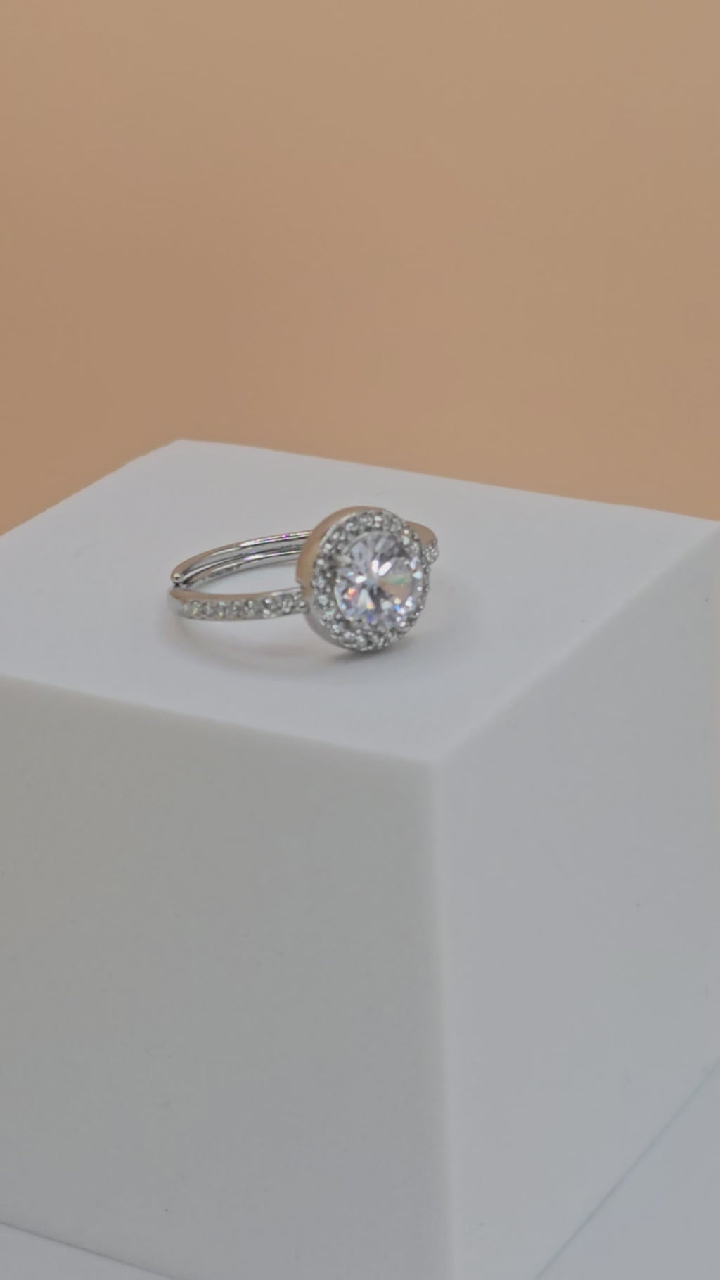 anello ninfa zirconi bianchi